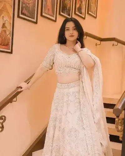 Escort Service In Mohadi